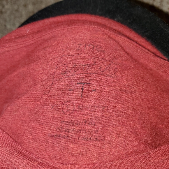 Zine red super soft t-shirt - Picture 2 of 2